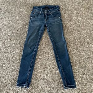 LIKE NEW Hudson Collin mid rise crop